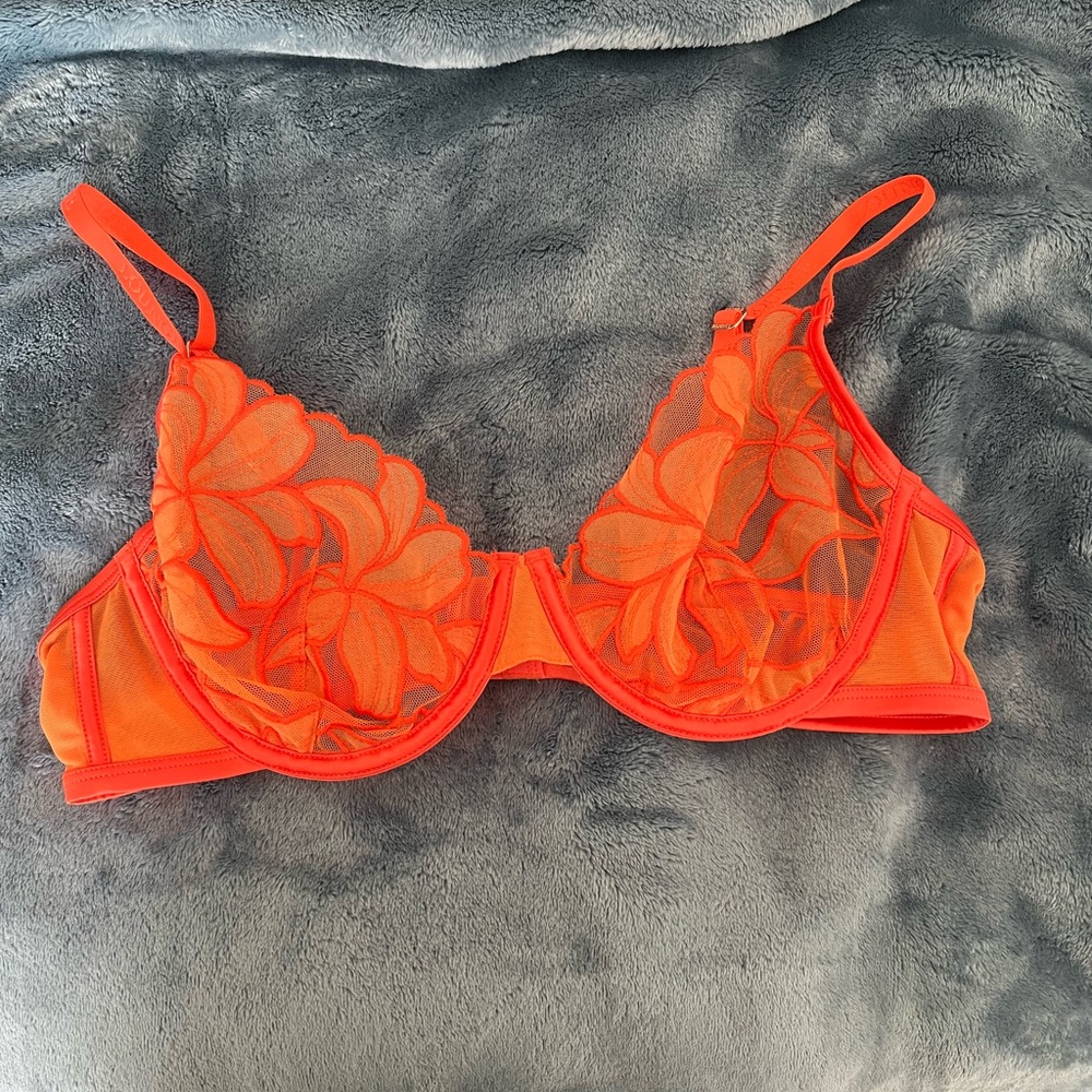 Lounge bra